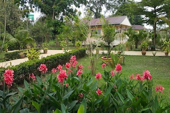 the country lake nature lodge hotel