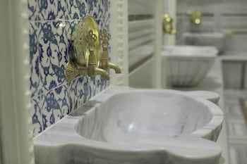 world point reis inn hotel