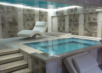 world point reis inn hotel