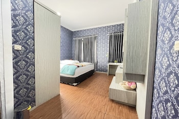 wooden house villa lembang