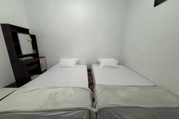 wooden house villa lembang