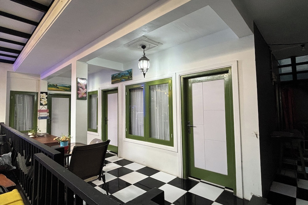 wooden house villa lembang