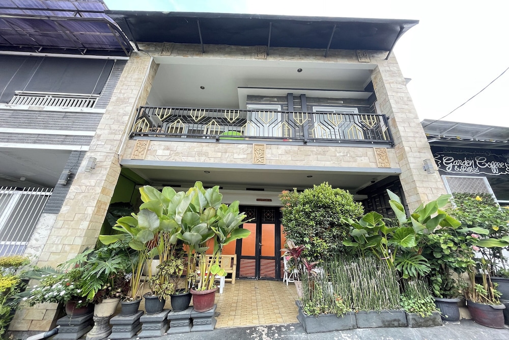 wooden house villa lembang