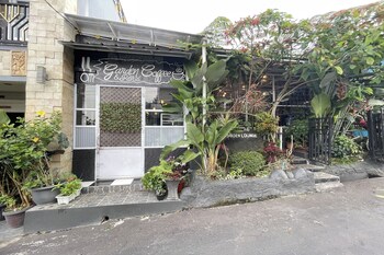 wooden house villa lembang