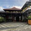 wooden house villa lembang