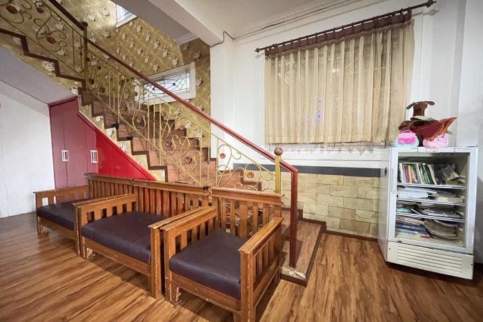 wooden house villa lembang