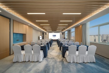 holiday inn express zhengzhou guancheng