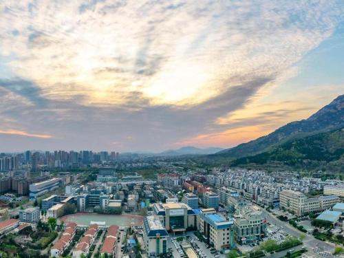 madison hotel tai mountain scenic spot