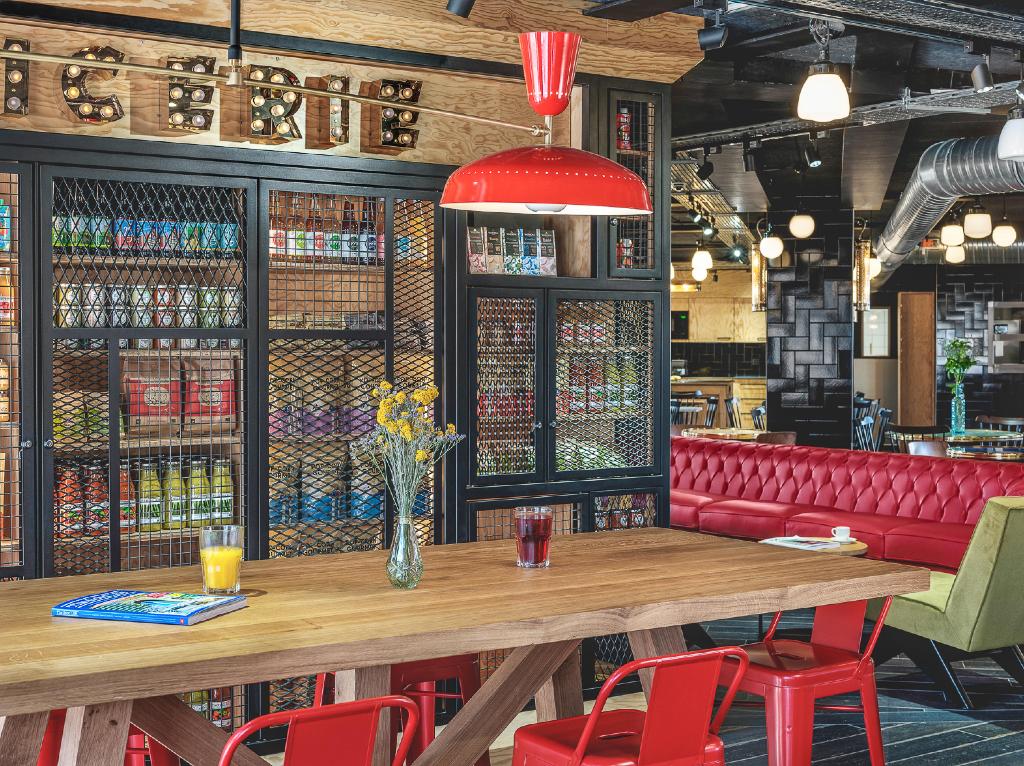 eklo paris roissy cdg airport