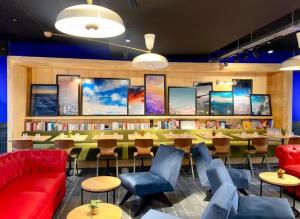 eklo paris roissy cdg airport