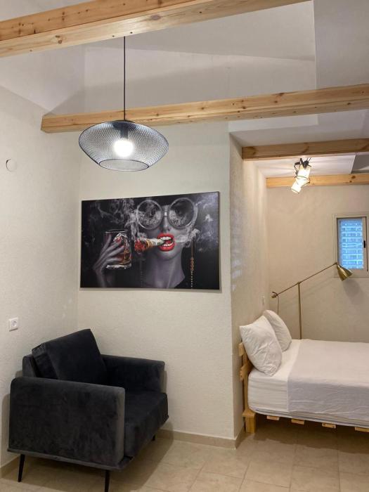 maya guest house german colony