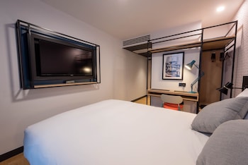 the wesley camden town