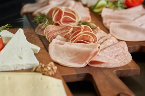 leonardo hotel vienna otto wagner