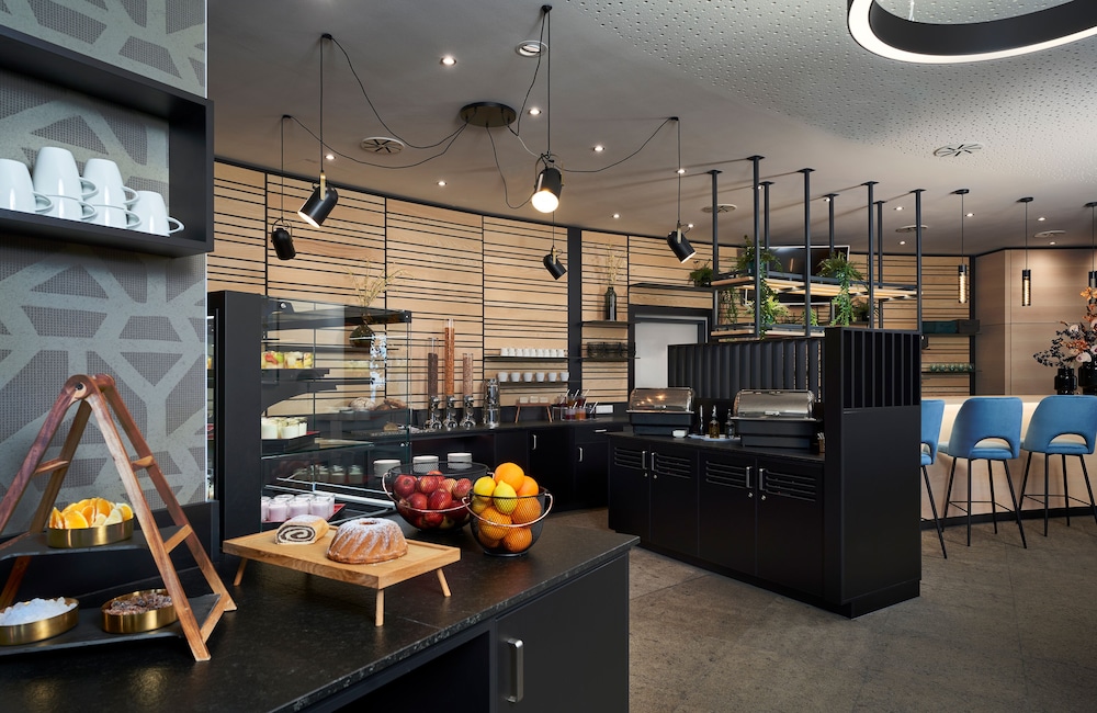 leonardo hotel vienna otto wagner