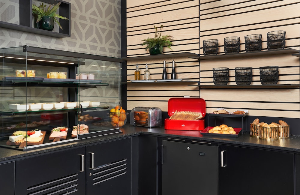 leonardo hotel vienna otto wagner