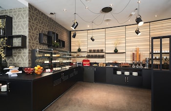 leonardo hotel vienna otto wagner