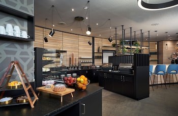 leonardo hotel vienna otto wagner