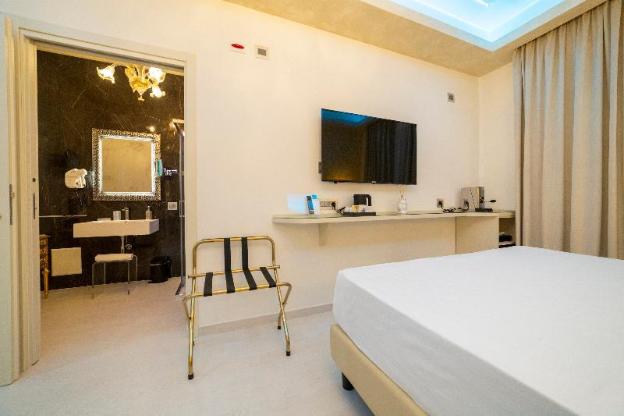 leucosya luxury rooms