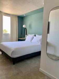 golden tulip martigues provence