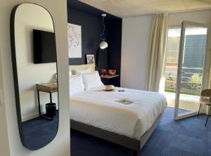 golden tulip martigues provence