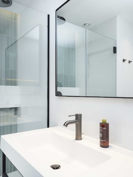 arcelon hotel