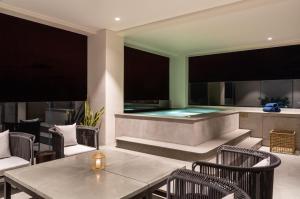 crystal sands sky villas