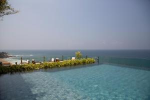 crystal sands sky villas