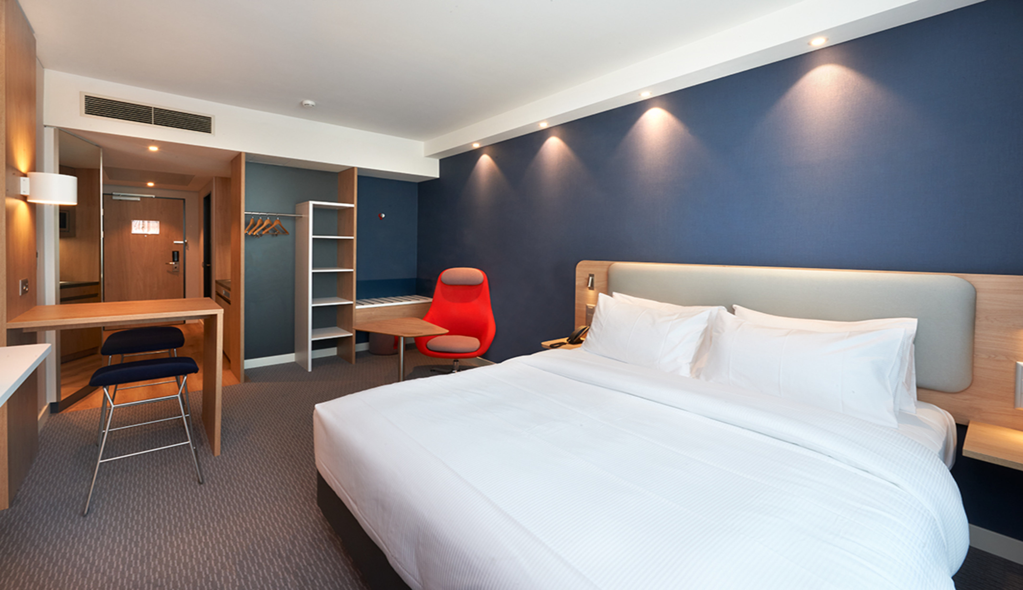 holiday inn express and suites basel allschwil