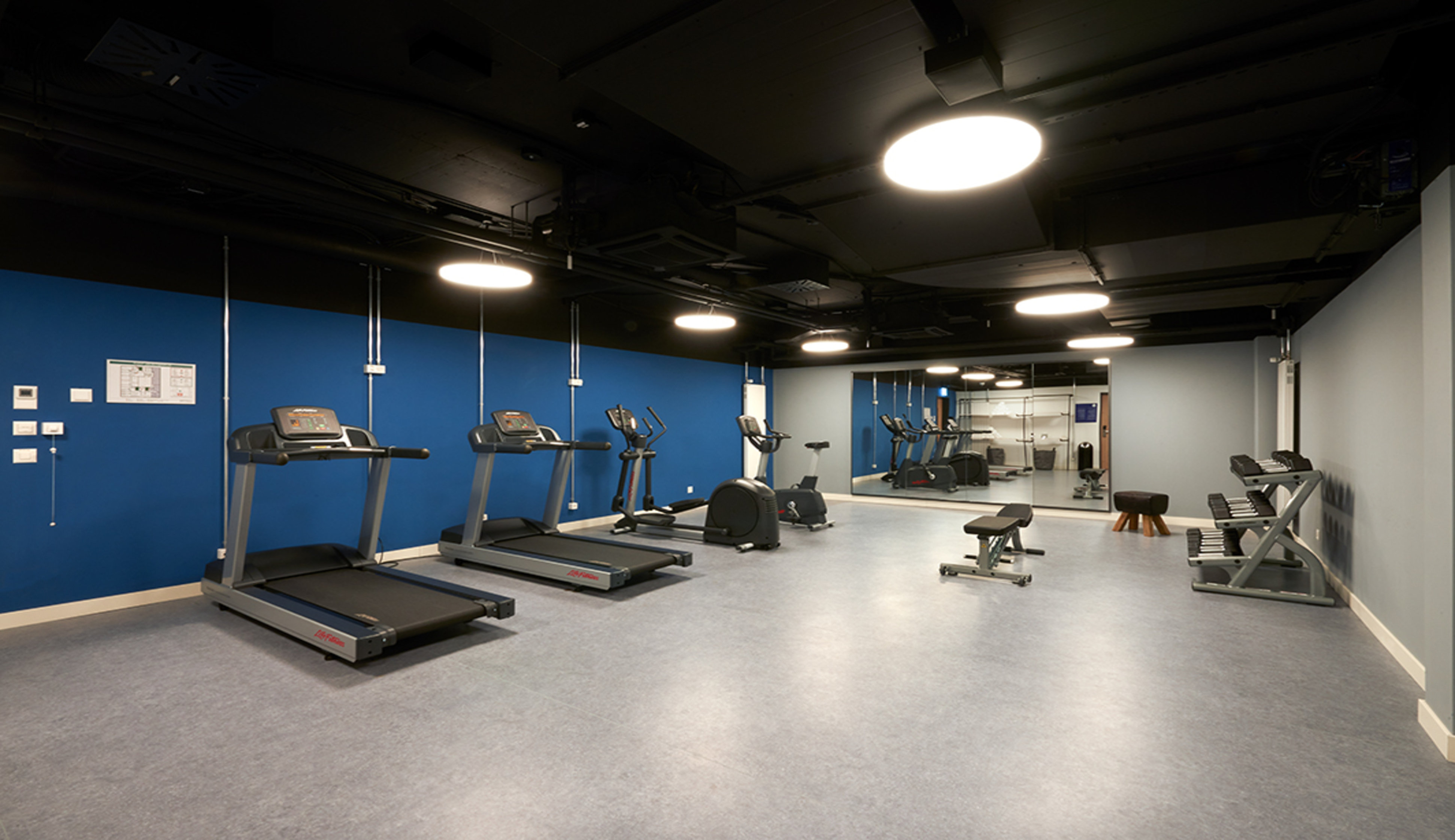 holiday inn express and suites basel allschwil