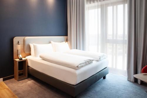holiday inn express and suites basel allschwil