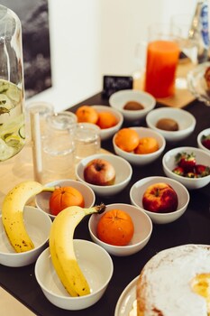 marina gardens boutique and suites