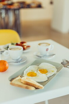 marina gardens boutique and suites