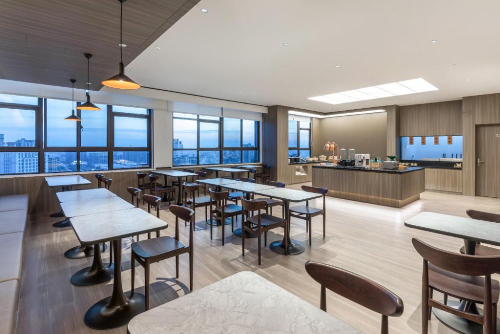 hanting hotel wuhe caihong times square