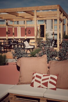afterwork hotel
