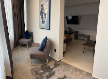 hotel via dorada