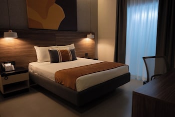 hotel via dorada
