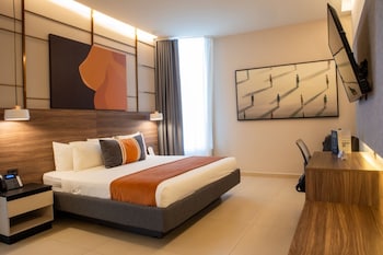 hotel via dorada