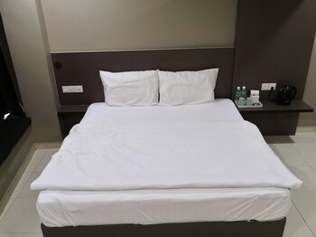 tropika garden hotel by zuzu