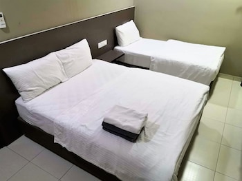 tropika garden hotel by zuzu