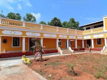 Auro Sunrise Resort,Pondicherry>>Auroville,2.5 star