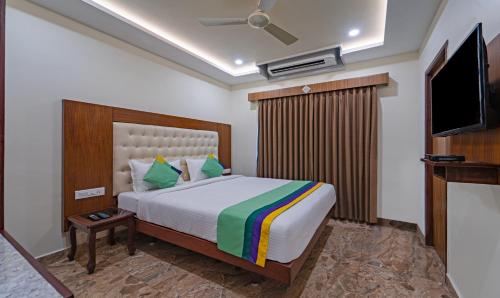 treebo aaravi residency 800 mtrs from promenade beach