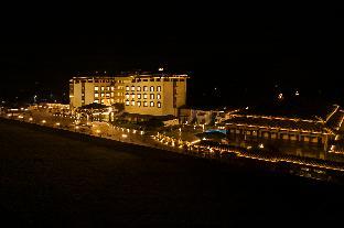 shyama sarovar portico