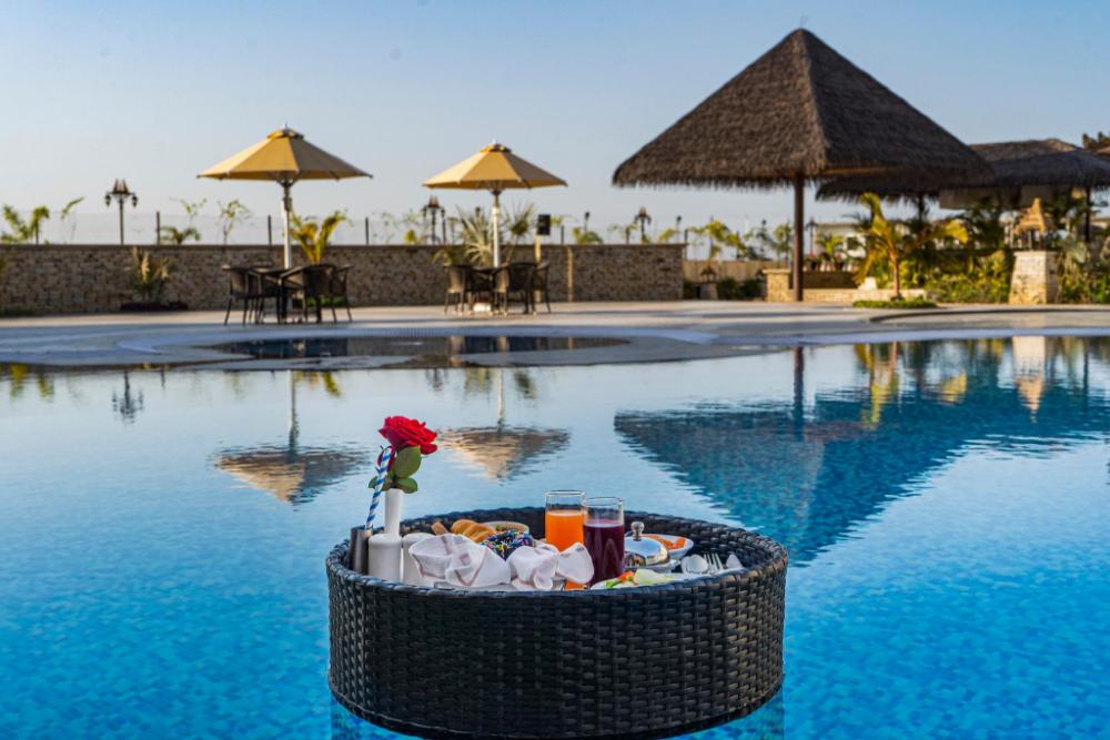 shyama sarovar portico