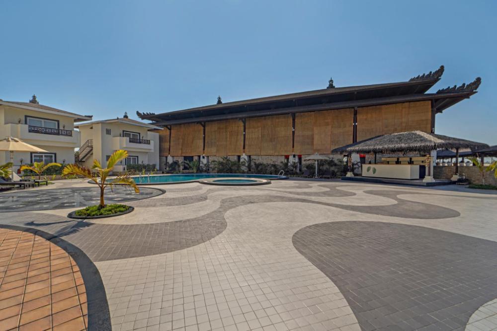 shyama sarovar portico