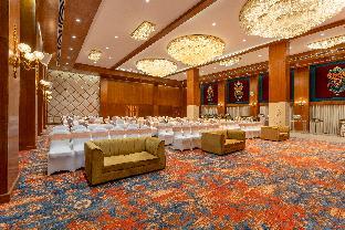 shyama sarovar portico