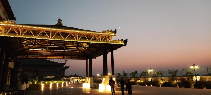 shyama sarovar portico