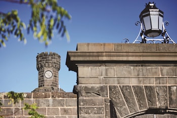 adina apartment hotel melbourne pentridge