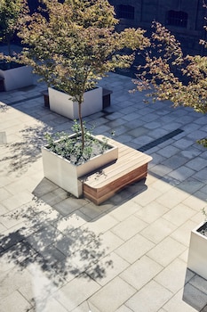 adina apartment hotel melbourne pentridge