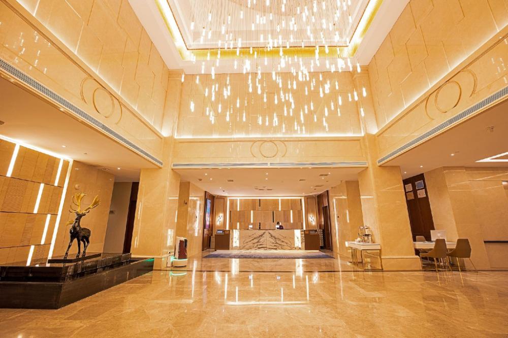 madison hotel zhengzhou erqi plaza