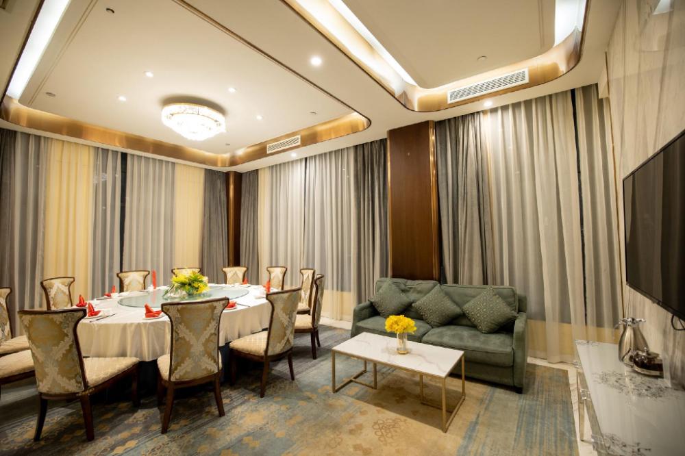 madison hotel zhengzhou erqi plaza